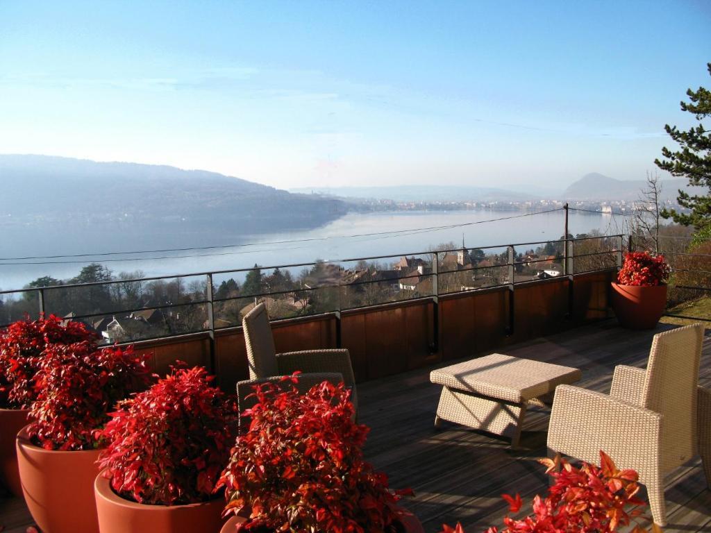 Le Clos Du Lac - Location De Chambres Veyrier-du-Lac Dış mekan fotoğraf